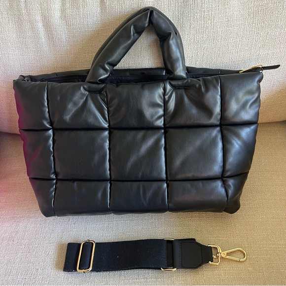 SHIRALEAH Quilted Tote with Crossbody Strap - Picture 4 of 4